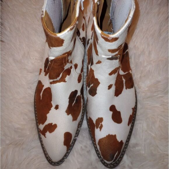ARIDER Western Cow Print Ankle Booties - Picture 9 of 9